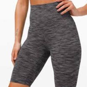 NWT Lululemon Align Super High Rise Short 10” Size 10
